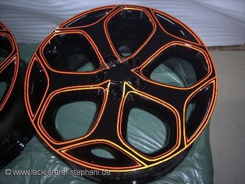 Felge mit Design in orange-metallic Felge mit Design in orange-metallic